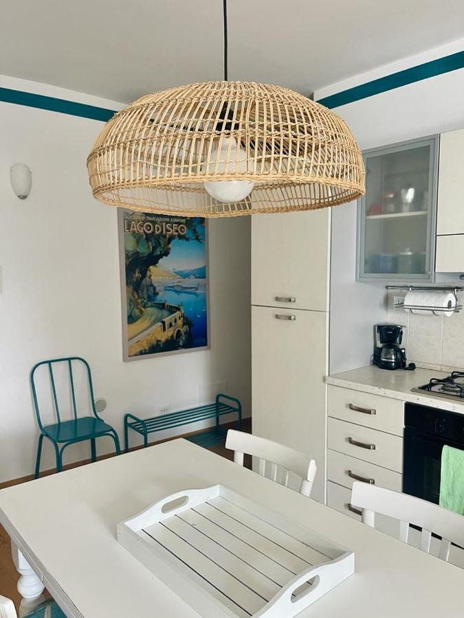 Miralago Casa Vacanze Riva di Solto Exterior foto